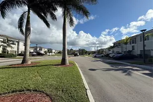 1672 SE 8th Ave, Homestead, FL 33034 - Photo 16