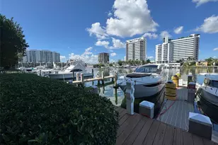 7928 East Dr, North Bay Village, FL 33141 - Photo 38