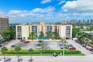 2935 NE 163rd St, North Miami Beach, FL 33160 - Photo 24