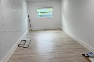 8101 SW 94th Ct, Miami, FL 33173 - Photo 2