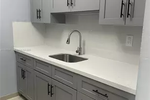 [Address not provided], North Miami, FL 33161 - Photo 4