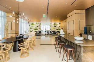 55 SW 9th St, Miami, FL 33130 - Photo 16