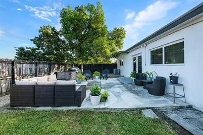 2441 Alcazar Dr, Miramar, FL 33023 - Photo 36