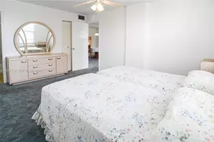 110 Royal Pk Dr, Oakland Park, FL 33309 - Photo 18