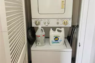 502 NW 87th Ave, Miami, FL 33172 - Photo 8