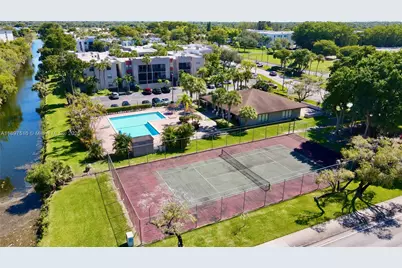 10825 SW 112th Ave #117, Miami, FL 33176 - Photo 4