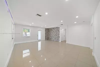 845 NW 2nd St, Florida City, FL 33034 - Photo 8