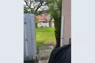 11810 SW 80th St #215, Miami, FL 33183 - Photo 24