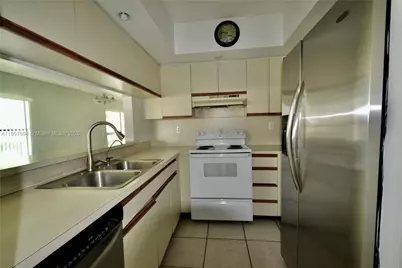 13240 SW 88th Ln #207E, Miami, FL 33186 - Photo 6