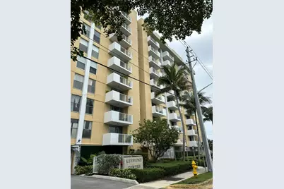 [Address not provided], North Miami, FL 33181 - Photo 2
