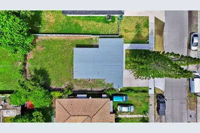 3231 NW 48th Ter, Miami, FL 33142 - Photo 36