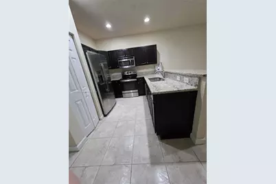 528 SE 32nd Ave #528, Homestead, FL 33033 - Photo 6