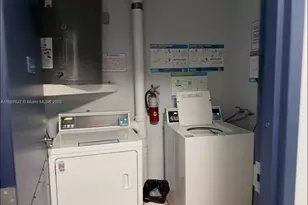 3860 NE 170th St, North Miami Beach, FL 33160 - Photo 18