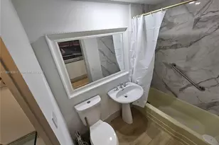 1408 Brickell Bay Dr, Miami, FL 33131 - Photo 16