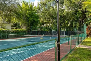 8111 SW 183rd St, Palmetto Bay, FL 33157 - Photo 32