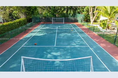 8111 SW 183rd St, Palmetto Bay, FL 33157 - Photo 10