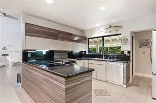 8111 SW 183rd St, Palmetto Bay, FL 33157 - Photo 18