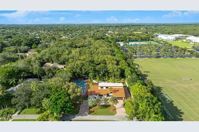 8111 SW 183rd St, Palmetto Bay, FL 33157 - Photo 88