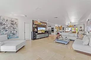 7970 Hawthorne Ave, Miami Beach, FL 33141 - Photo 12