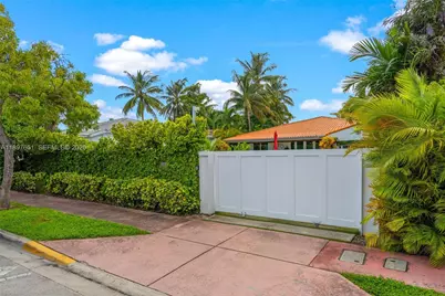 7970 Hawthorne Ave, Miami Beach, FL 33141 - Photo 2