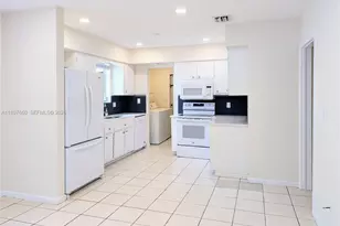 856 Benevento Ave, Coral Gables, FL 33146 - Photo 2