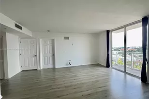 900 SW 8th St, Miami, FL 33130 - Photo 6