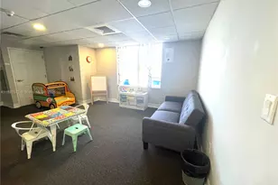 900 SW 8th St, Miami, FL 33130 - Photo 30