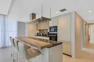 1000 Brickell Plaza, Miami, FL 33131 - Photo 12