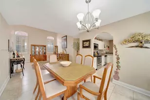 1653 SW 158th Terrace, Pembroke Pines, FL 33027 - Photo 16