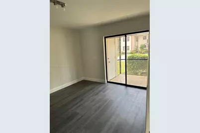 855 NE 209th St #103-34, Miami, FL 33179 - Photo 4