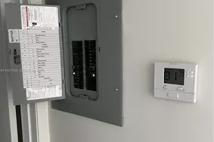 855 NE 209th St, Miami, FL 33179 - Photo 32