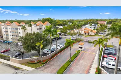 6065 NW 186th St #306, Hialeah, FL 33015 - Photo 56
