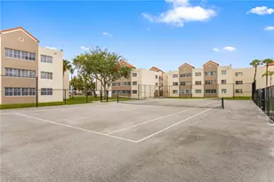 6065 NW 186th St, Hialeah, FL 33015 - Photo 14