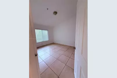 3820 SW 48th Ave #E-31, Pembroke Park, FL 33023 - Photo 12