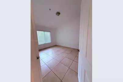 3820 SW 48th Ave #E-31, Pembroke Park, FL 33023 - Photo 12