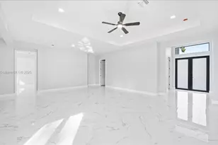 932 Maddock St, Lehigh Acres, FL 33974 - Photo 10