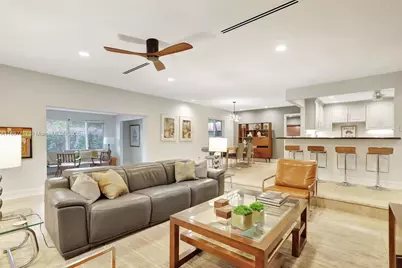 1128 W Cypress Dr #V-15, Pompano Beach, FL 33069 - Photo 2