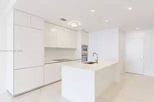 700 NE 24th St, Miami, FL 33137 - Photo 4