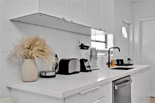 1510 Normandy Dr, Miami Beach, FL 33141 - Photo 14