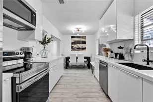 1510 Normandy Dr, Miami Beach, FL 33141 - Photo 12