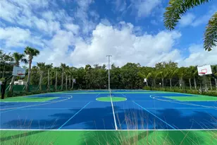 581 Blue Heron Dr, Hallandale Beach, FL 33009 - Photo 74