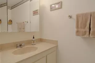 2500 Parkview Dr, Hallandale Beach, FL 33009 - Photo 10