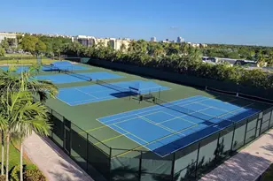 2500 Parkview Dr, Hallandale Beach, FL 33009 - Photo 4