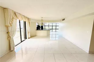 6423 Collins Ave, Miami Beach, FL 33141 - Photo 4