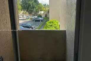 10661 SW 108th Ave, Miami, FL 33176 - Photo 12