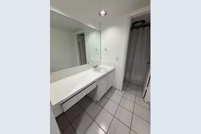 802 NW 87th Ave #217, Miami, FL 33172 - Photo 8
