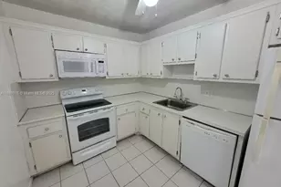 1200 NE Miami Gardens Dr, Miami, FL 33179 - Photo 2