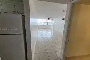1200 NE Miami Gardens Dr, Miami, FL 33179 - Photo 4