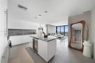 88 SW 7th St, Miami, FL 33130 - Photo 6