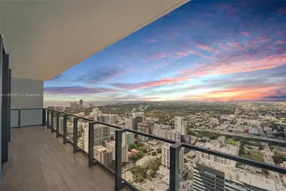 88 SW 7th St #3910, Miami, FL 33130 - Photo 2